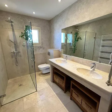 Villa Maison De Charme Vue 5chambres Sur Théoule-sur-Mer